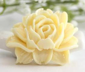  Large Light Yellow Flower Resin Cabochons 2pc