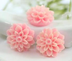 Light Pink Dahlia / Mums Flower Resin Cabochons 6pc