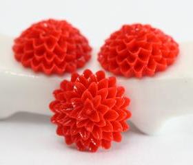 Red Dahlia / Mums Flower Resin Cabochons 10pc