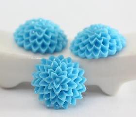 Light Blue Dahlia / Mums Flower Resin Cabochons 10pc