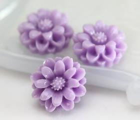  Lavender Chrysanthemum Resin Cabochons 10pc